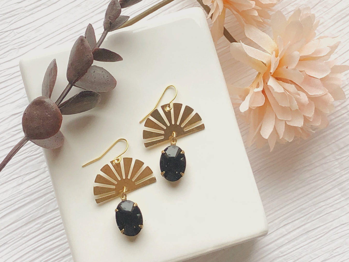 Sunburst Half Circle Vintage Black Stone Earrings