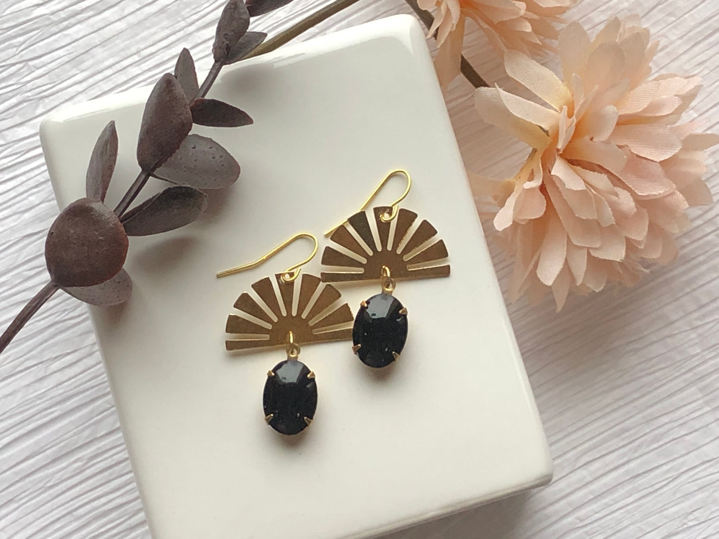 Sunburst Half Circle Vintage Black Stone Earrings