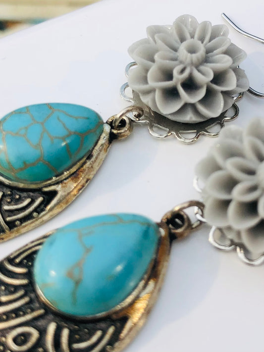 Light Grey Flower Dangle Earrings with Turquoise Stone Drop