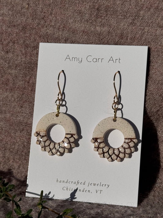 White Wreath Dangle with Gold Wire